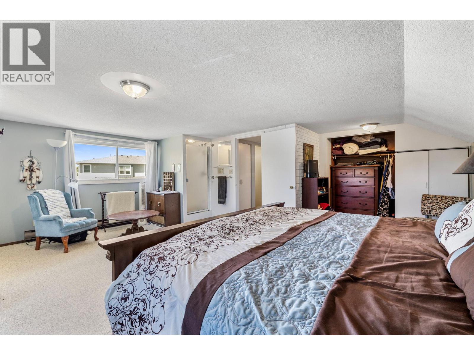 660 Sparrow Road - 31