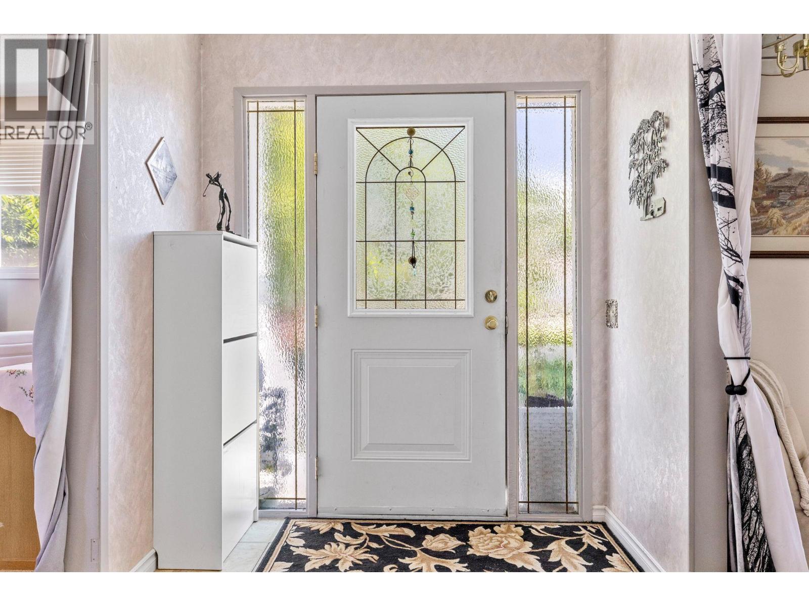 660 Sparrow Road - 2