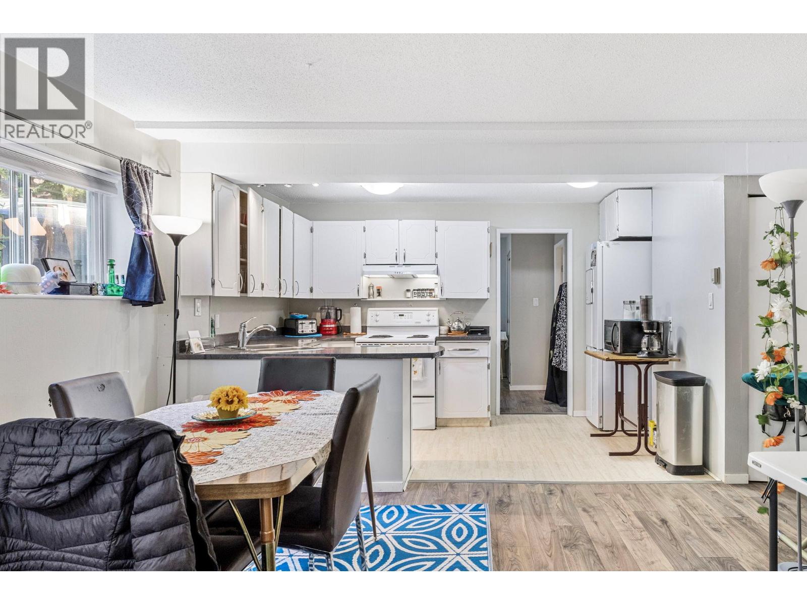660 Sparrow Road - 45