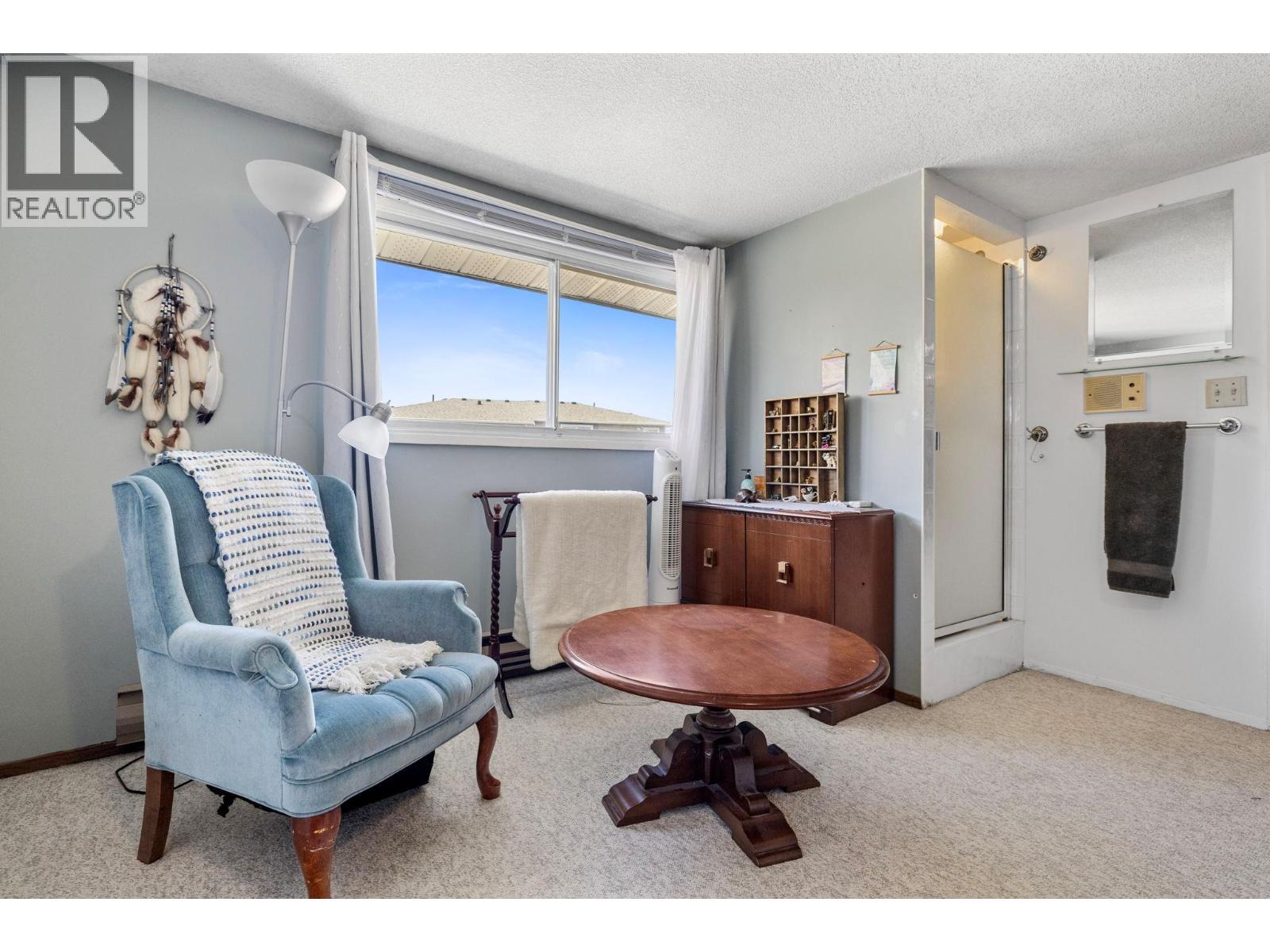 660 Sparrow Road - 32