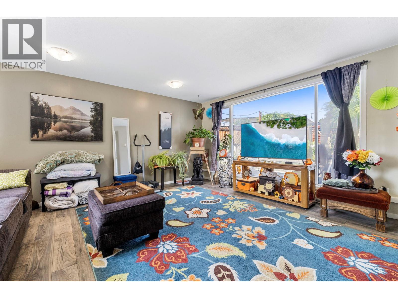 660 Sparrow Road - 49