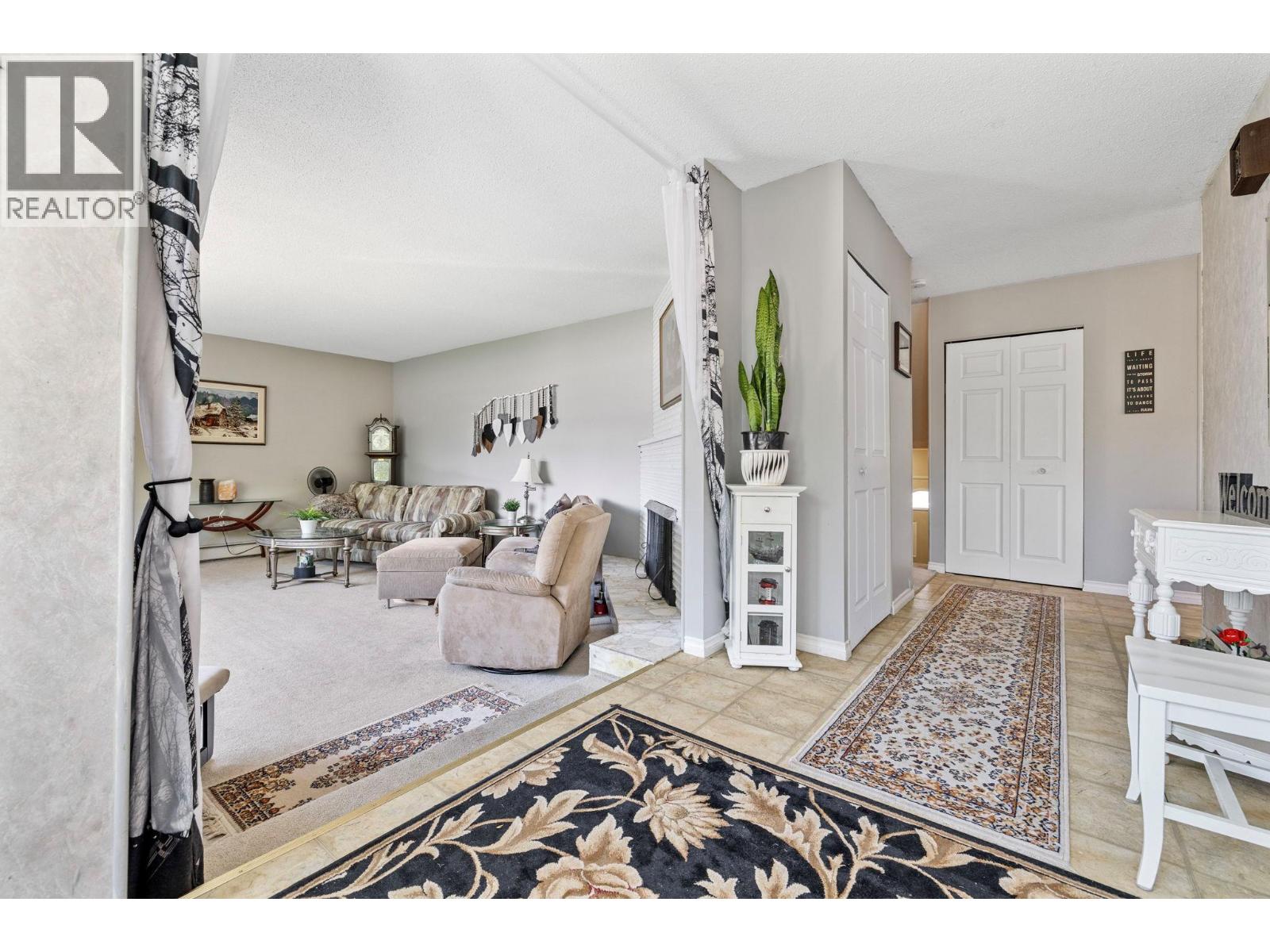 660 Sparrow Road - 3