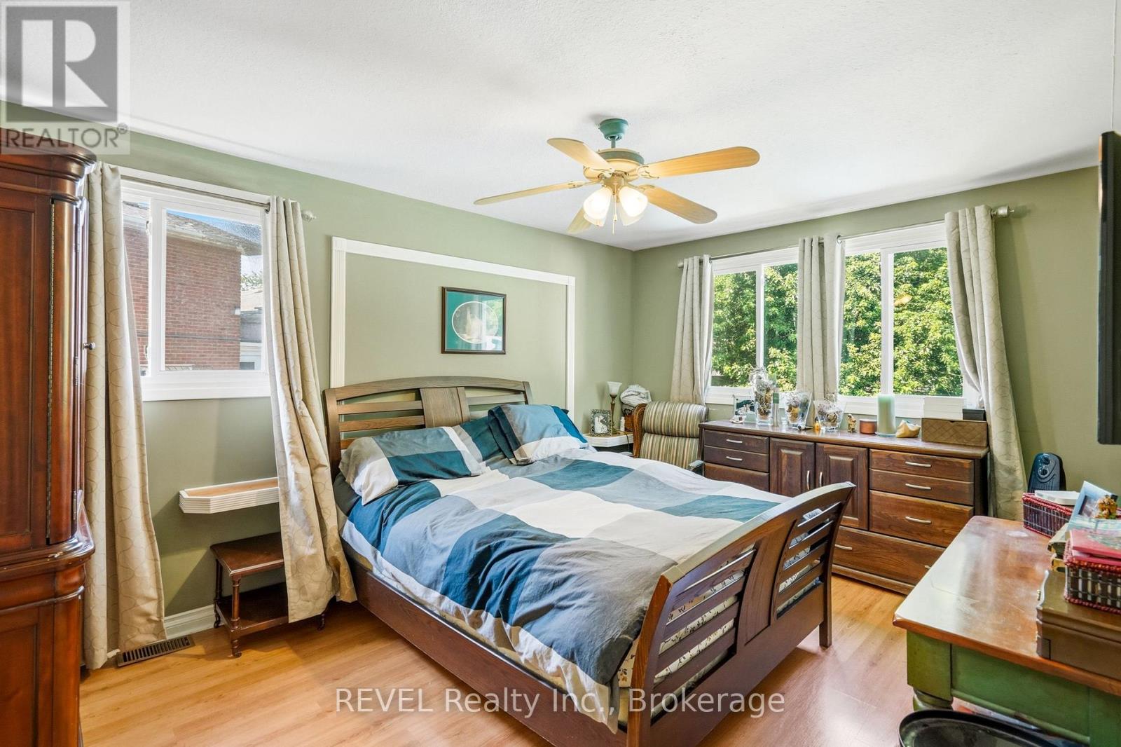 136 POWERVIEW AVENUE - 14