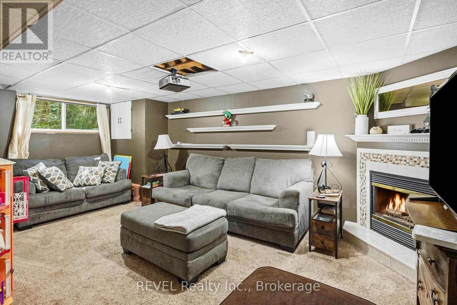 136 POWERVIEW AVENUE - 18