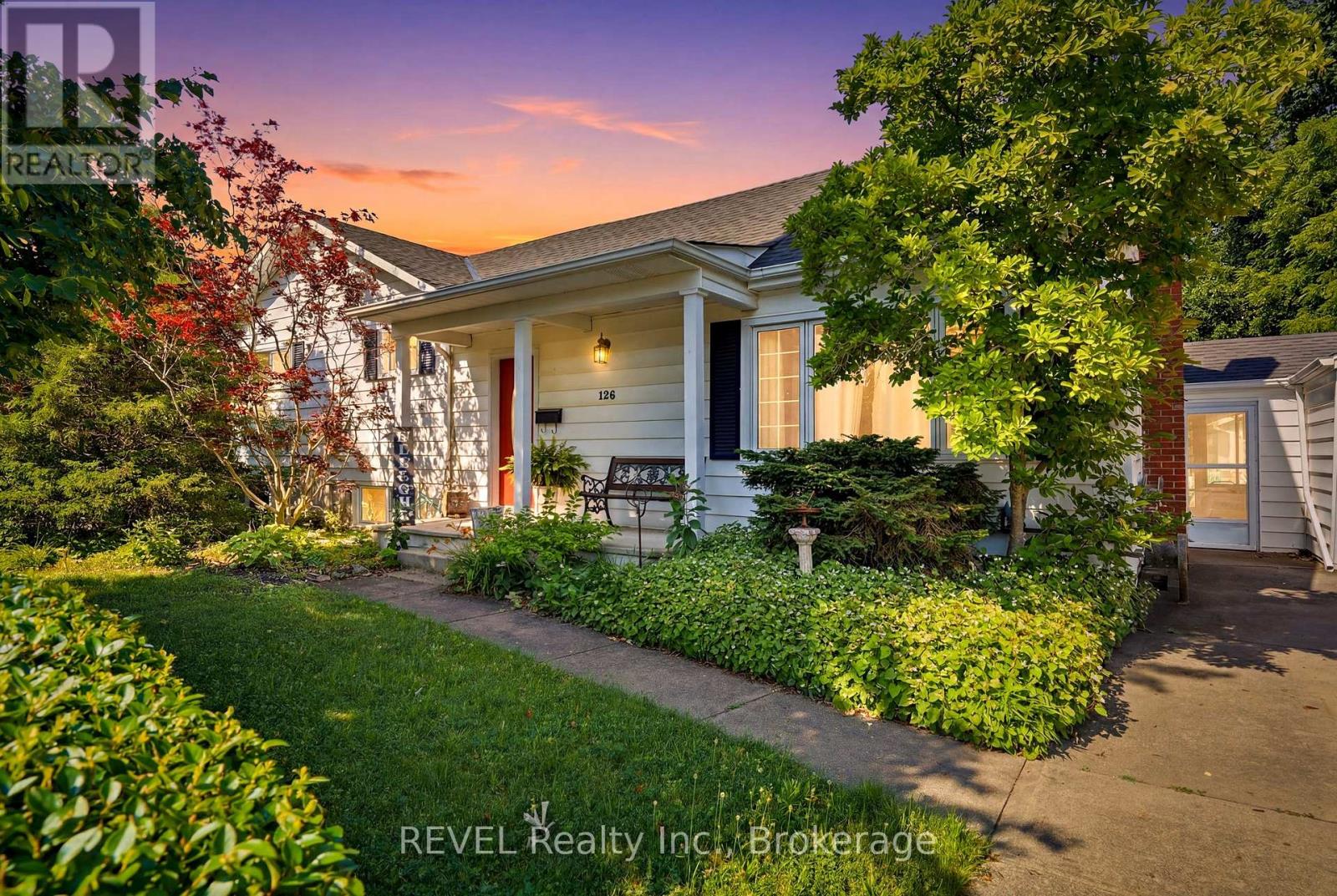 136 POWERVIEW AVENUE - 3