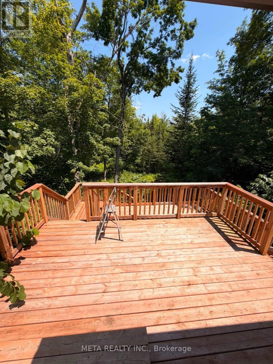 106 BOUNDARY LANE - 21