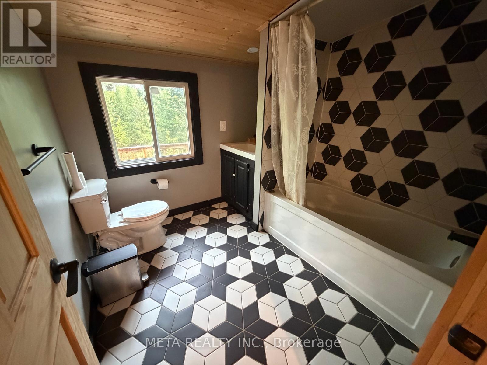 106 BOUNDARY LANE - 19