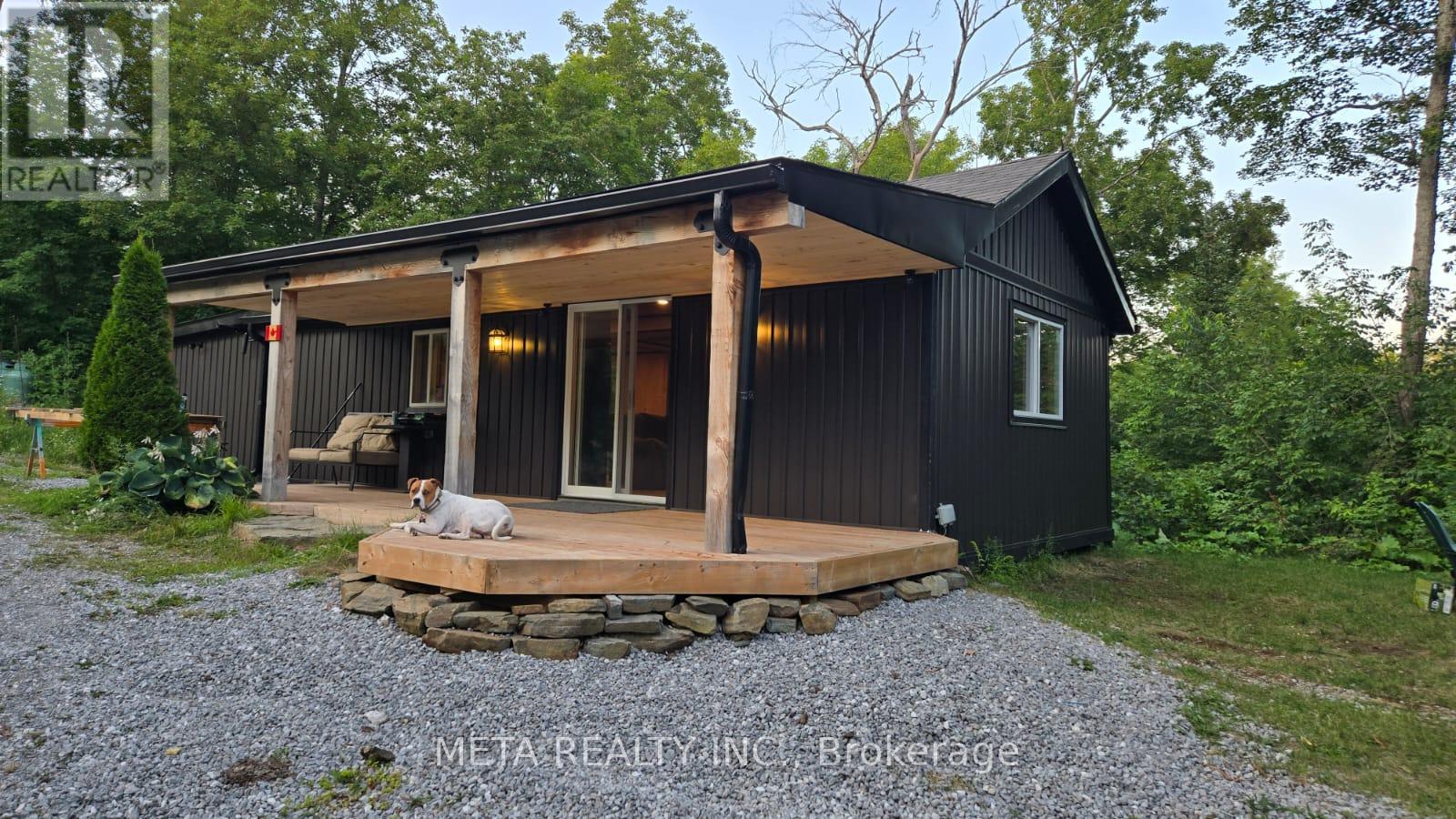 106 BOUNDARY LANE - 2
