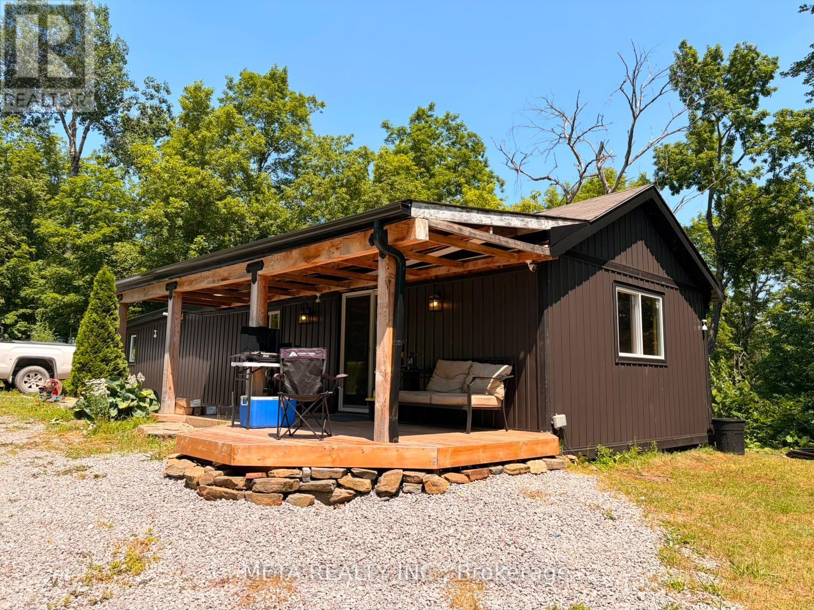 106 BOUNDARY LANE - 20