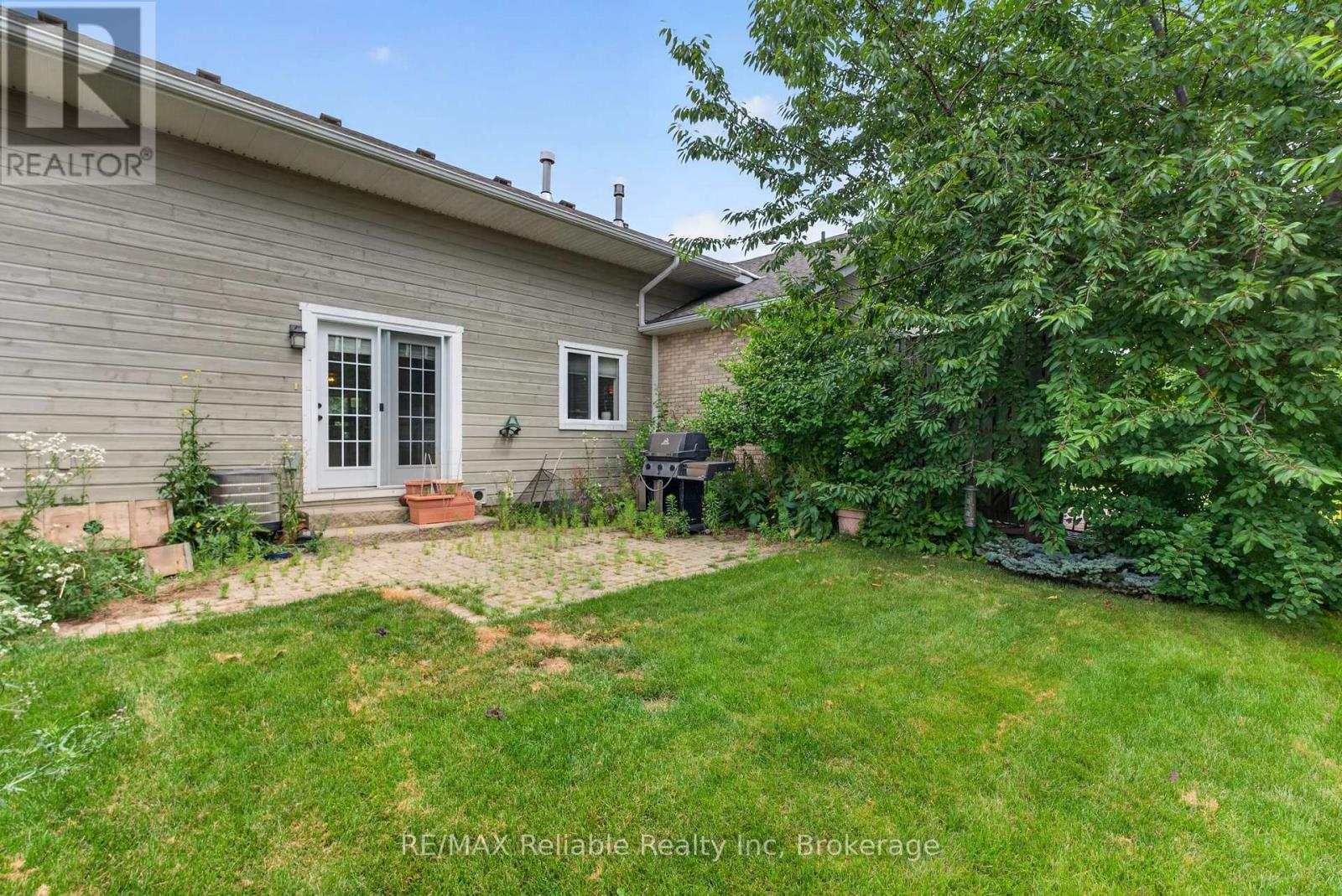 6 SWEET GRASS STREET - 31