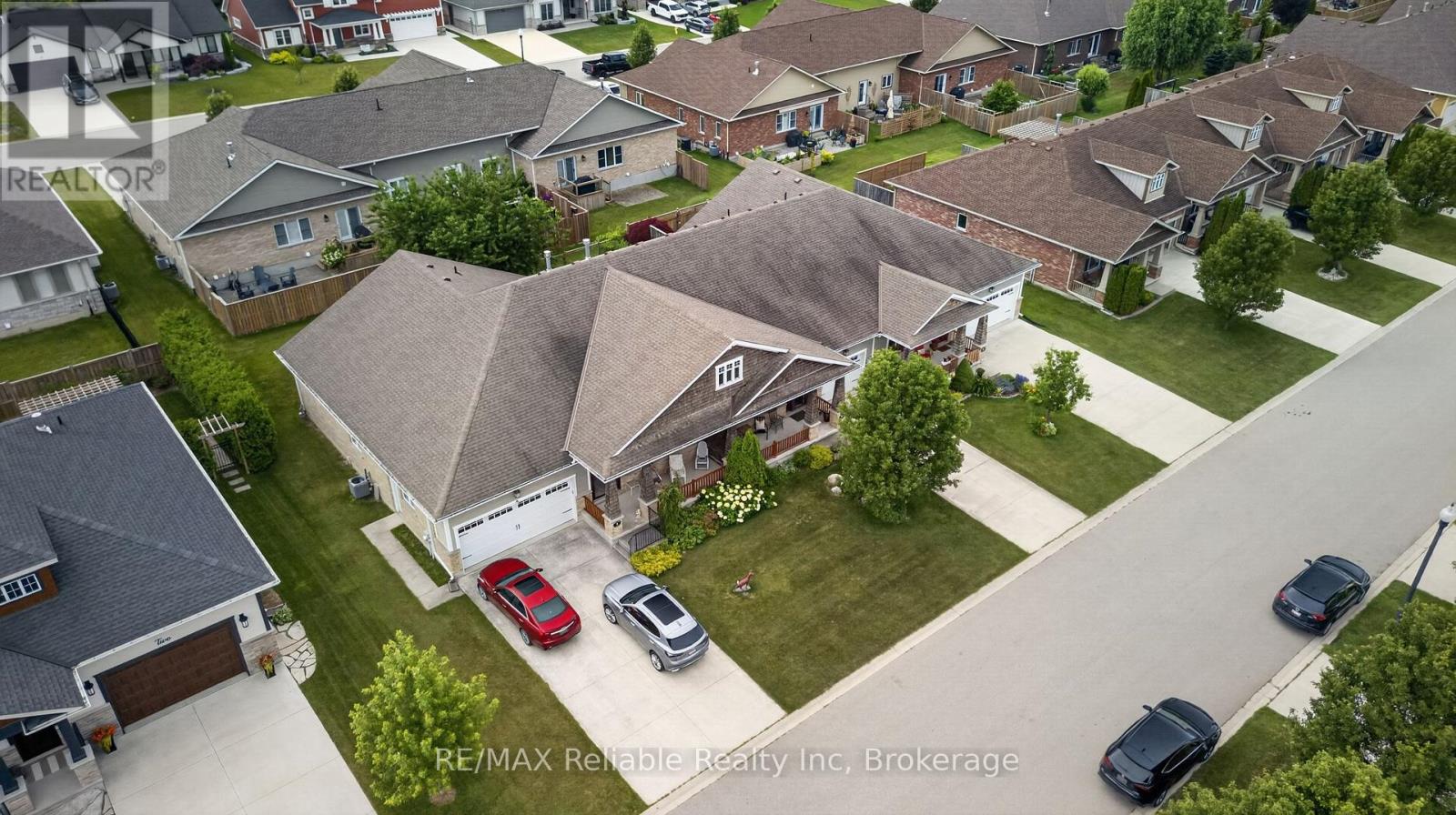 6 SWEET GRASS STREET - 32