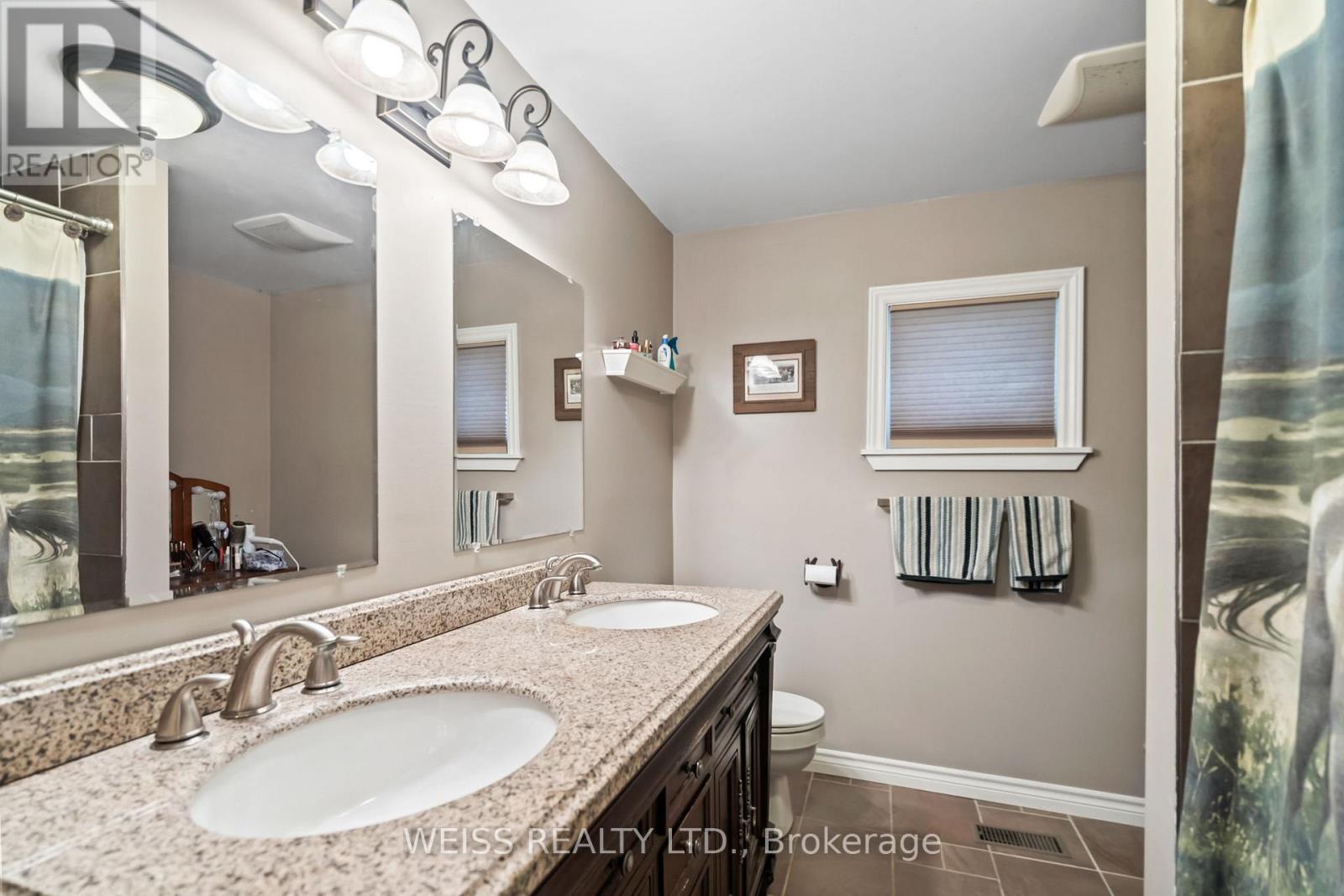772 TOWNLINE ROAD W - 11
