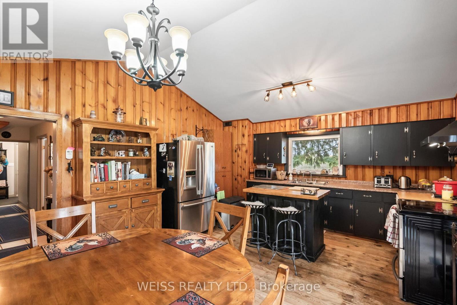 772 TOWNLINE ROAD W - 8
