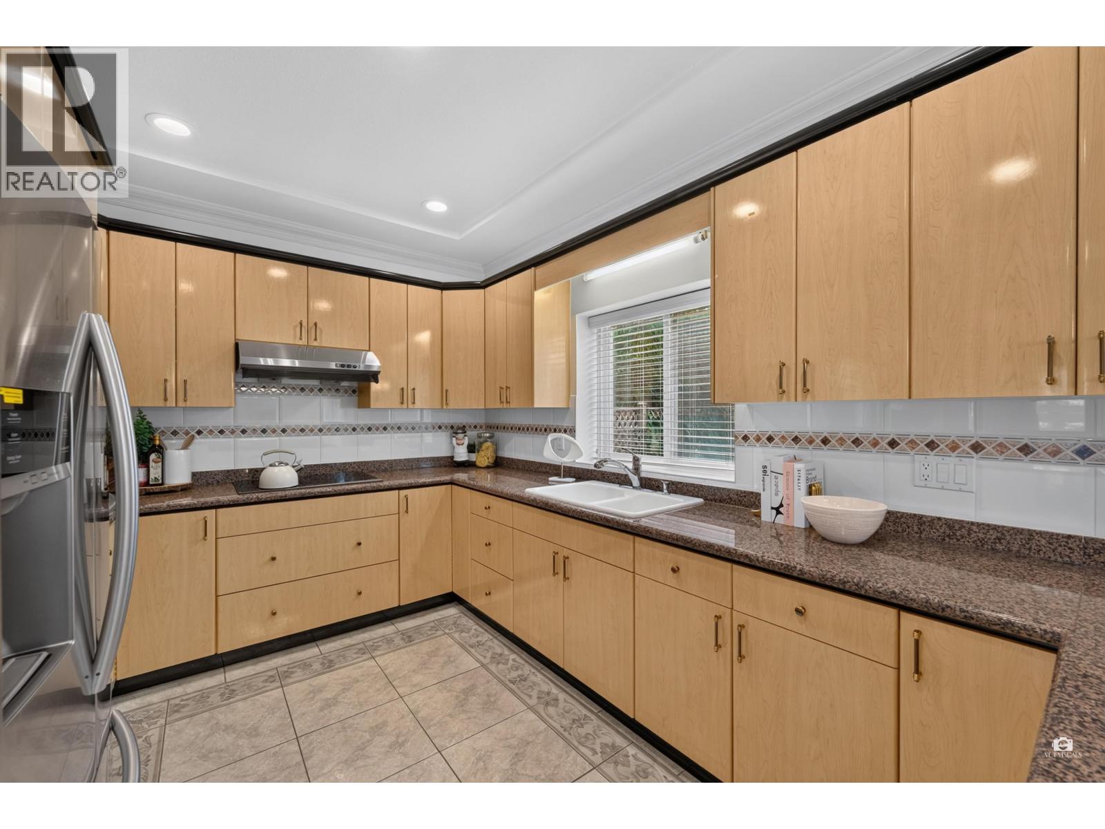 5 Bed, 5 Bath House for Sale in Richmond – 6286 DUNSMUIR CRESCENT, Richmond – MLS# R3145874 - Image 35
