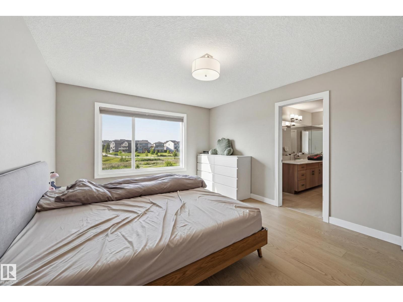2604 202 ST NW - 26