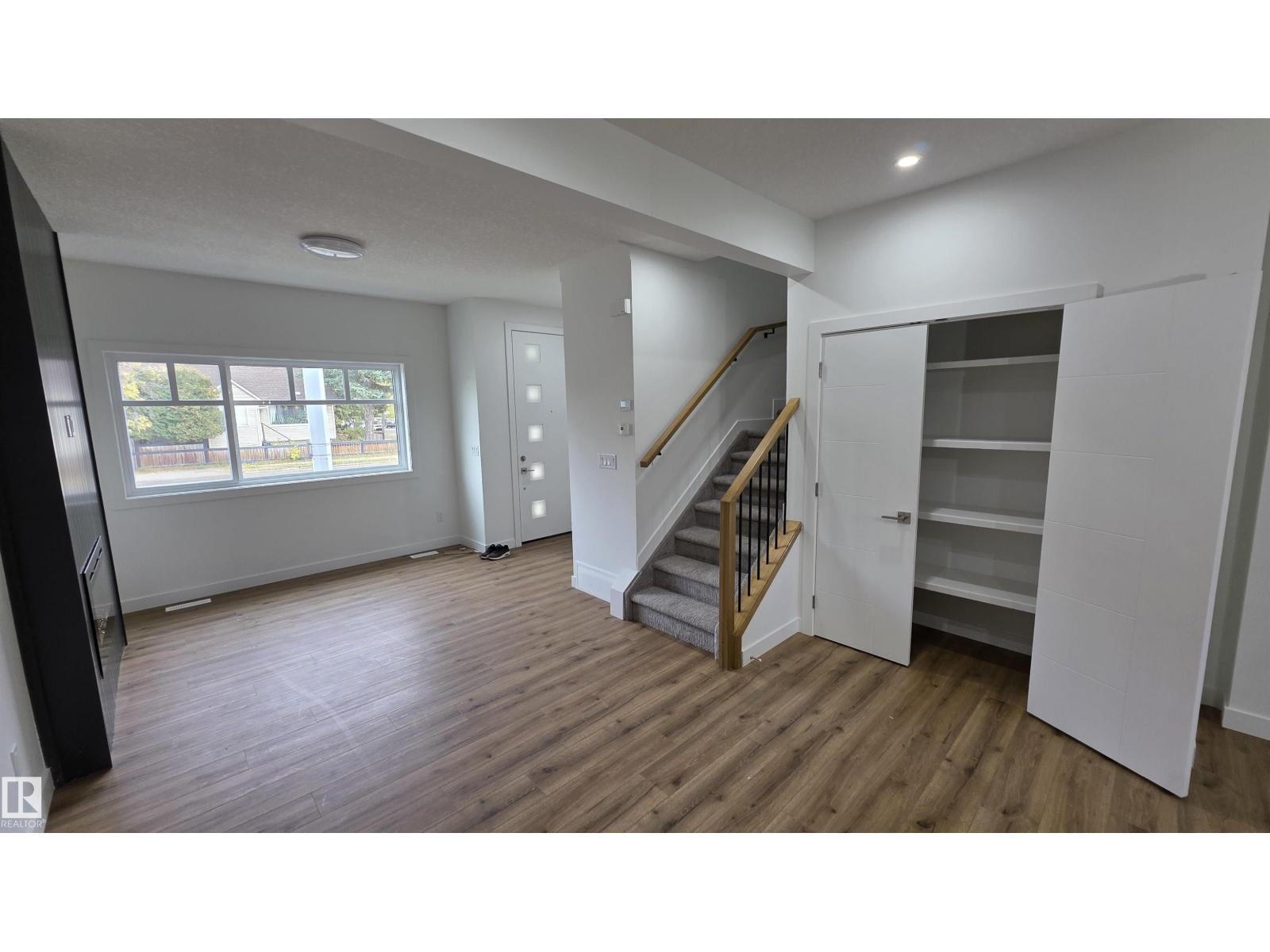 #1 6704 109 ST NW - 4