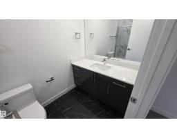 #1 6704 109 St Nw, Edmonton, AB T6H2A4 Photo 8