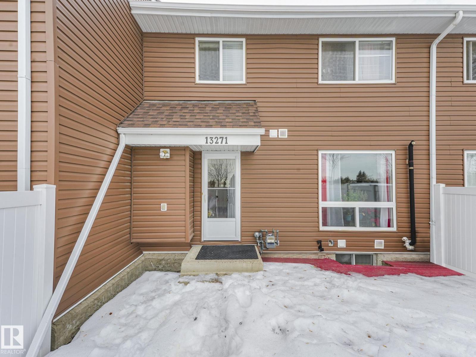 13271 47 ST NW - 38