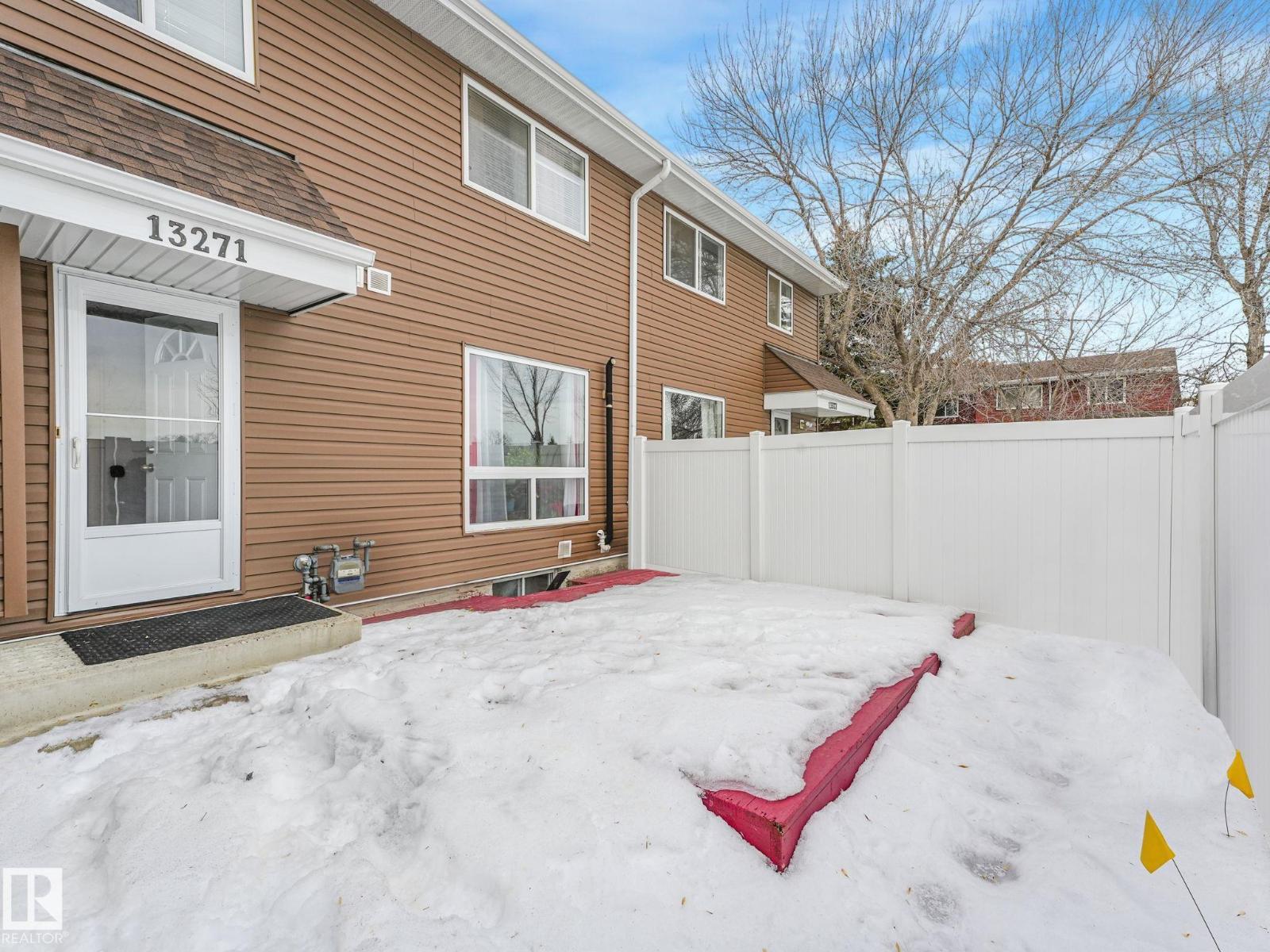 13271 47 ST NW - 39
