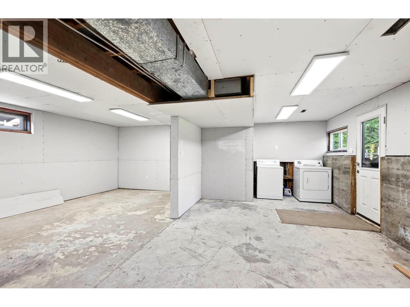 366 Joyce Lane - 35