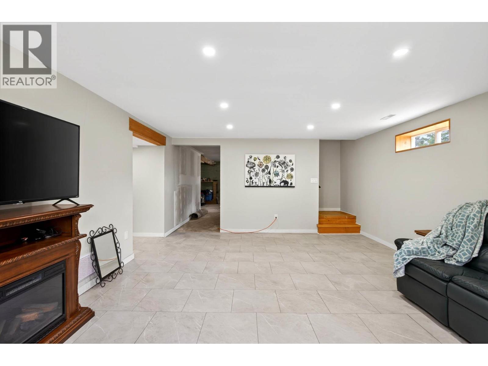 366 Joyce Lane - 31