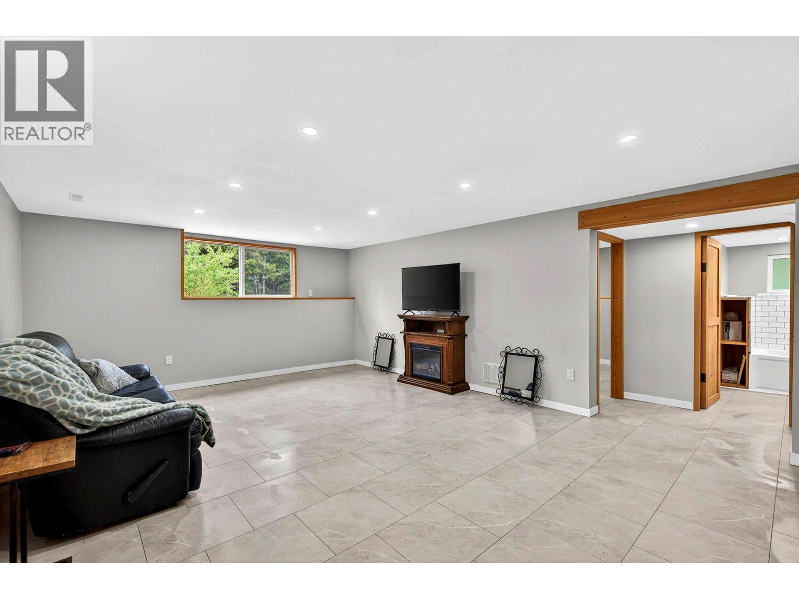 366 Joyce Lane - 29