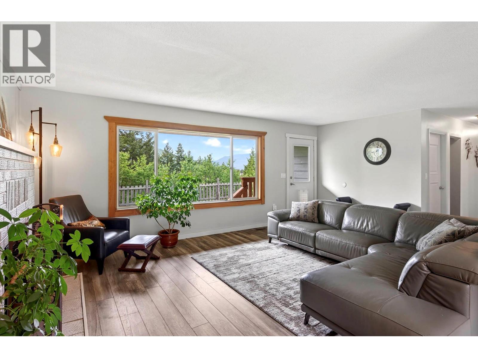 366 Joyce Lane - 12