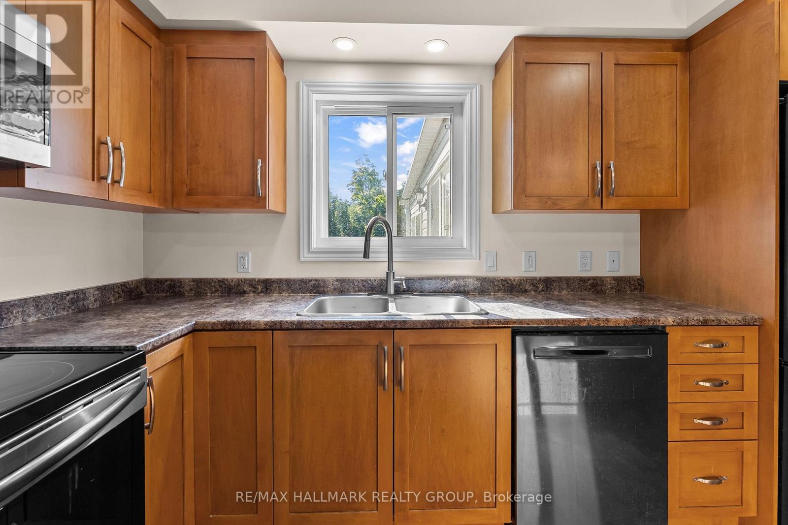 466 STEWARTVILLE ROAD W - 24