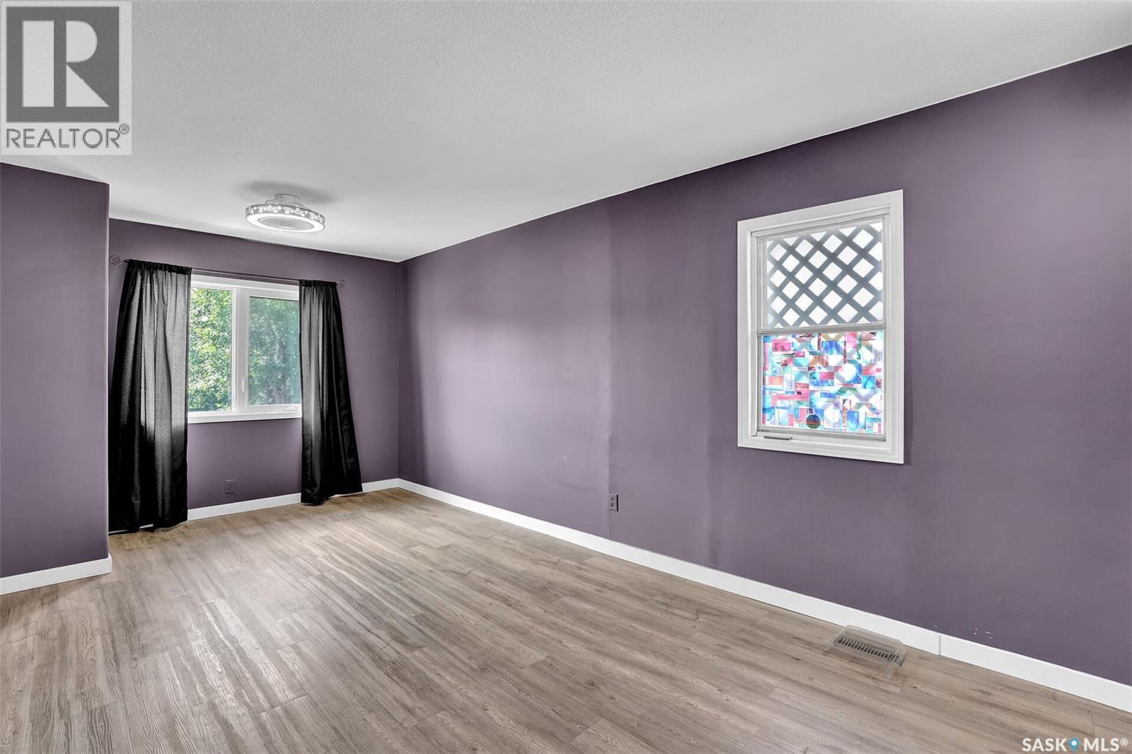 300 Montreal STREET - Image 14