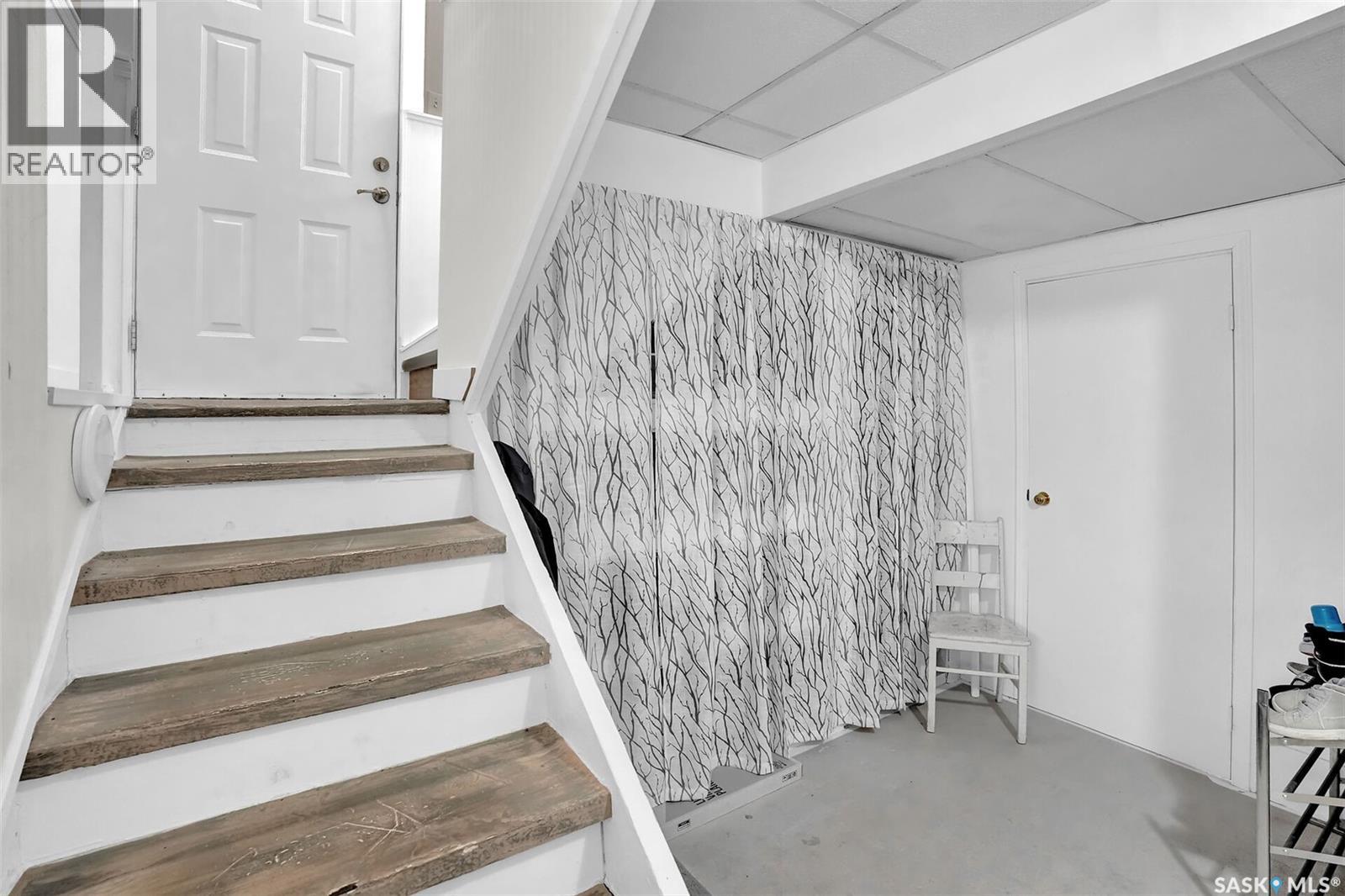 300 Montreal STREET - Image 25