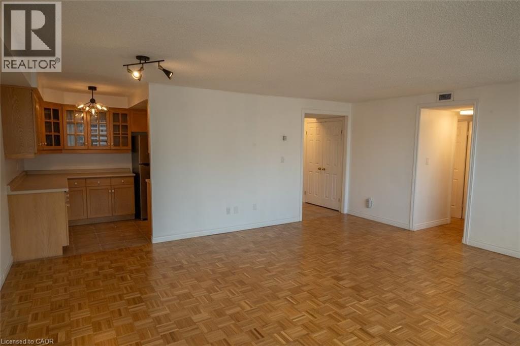 #1201 120 DUKE Street - Image 9