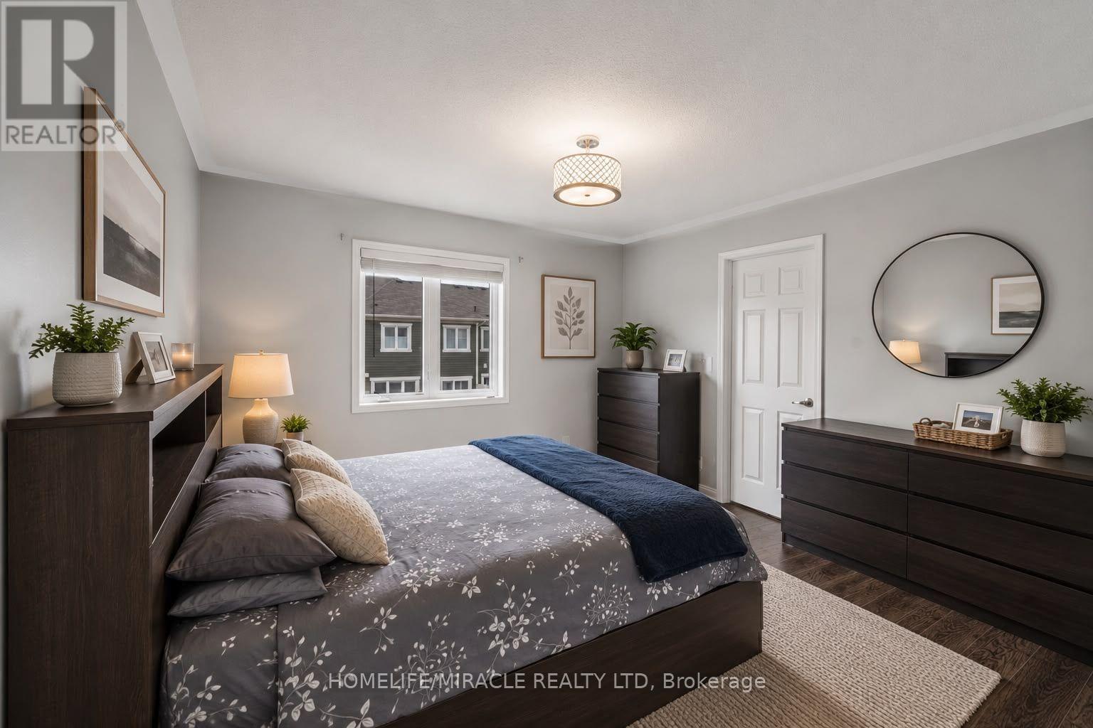 24 METRO CRESCENT - 13