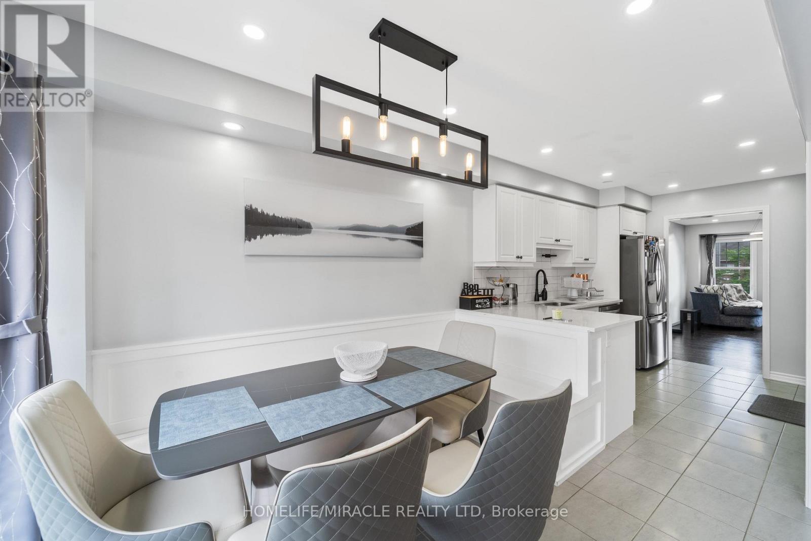 24 METRO CRESCENT - 1