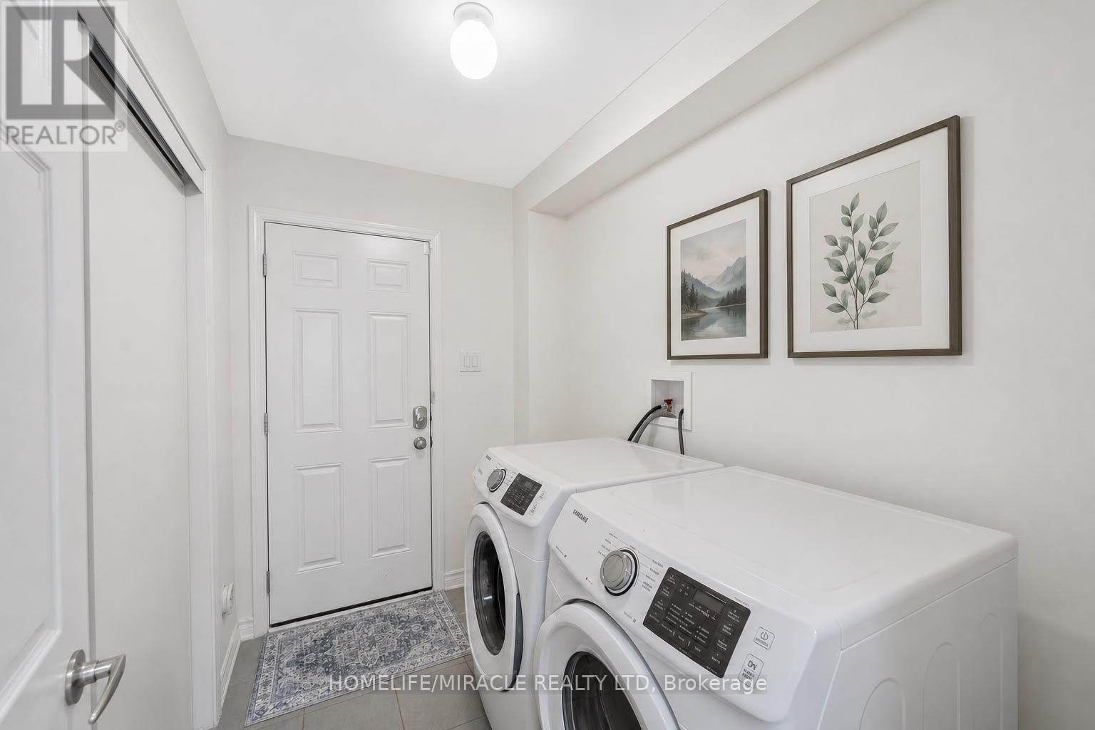 24 METRO CRESCENT - 21