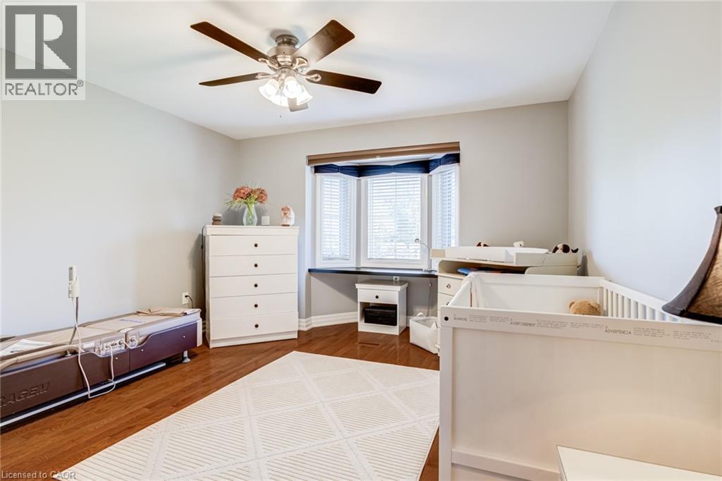 994 COURTLAND Drive - Image 25