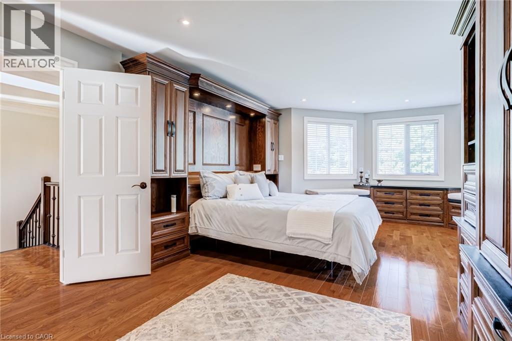 994 COURTLAND Drive - Image 20