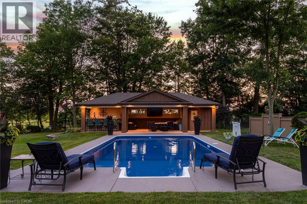 994 COURTLAND Drive - Image 4
