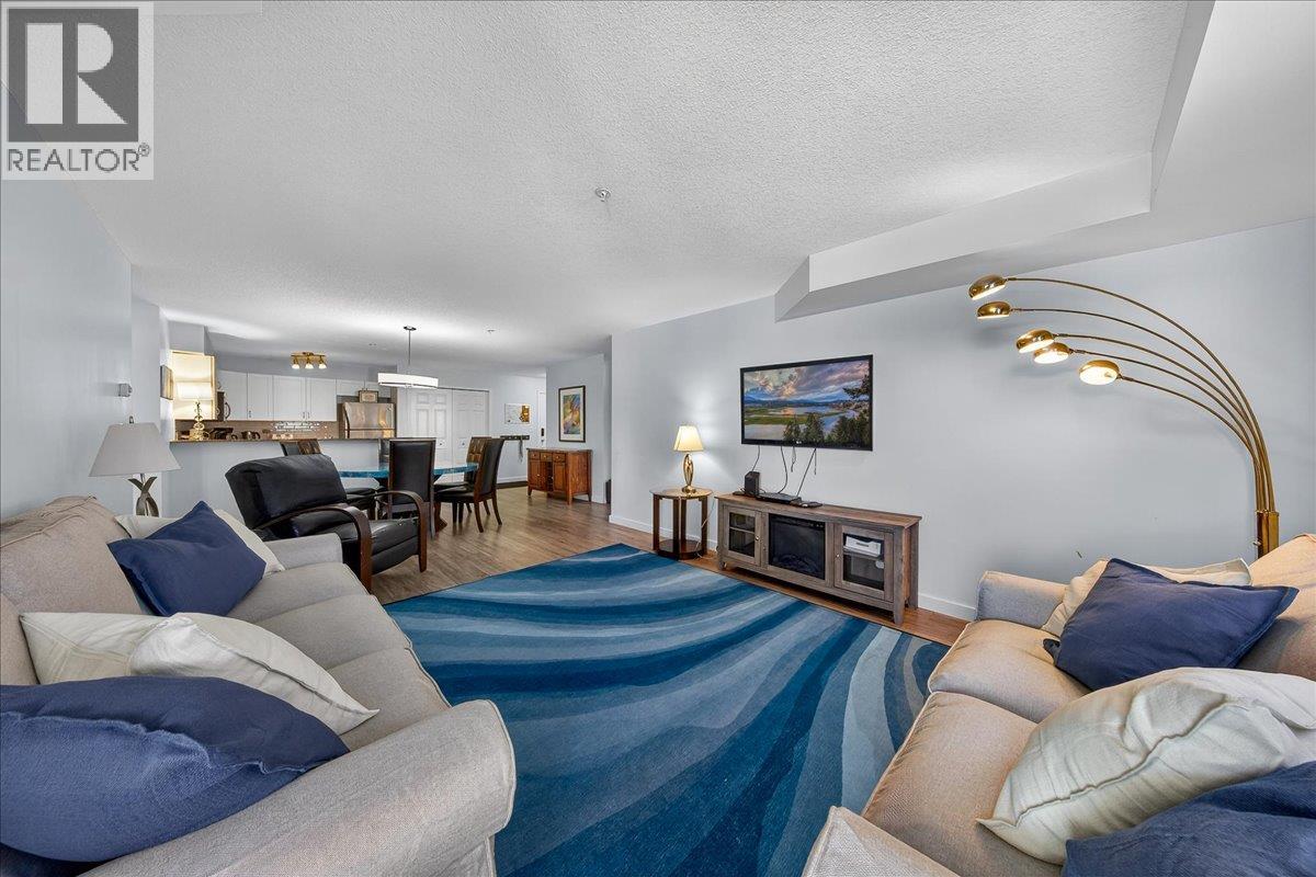 #2114 205 THIRD Avenue - 11