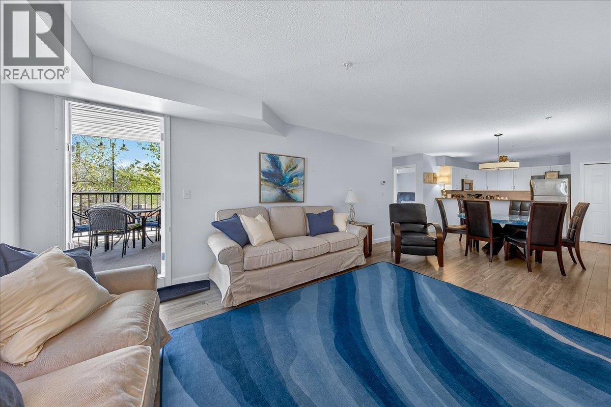 #2114 205 THIRD Avenue - 12