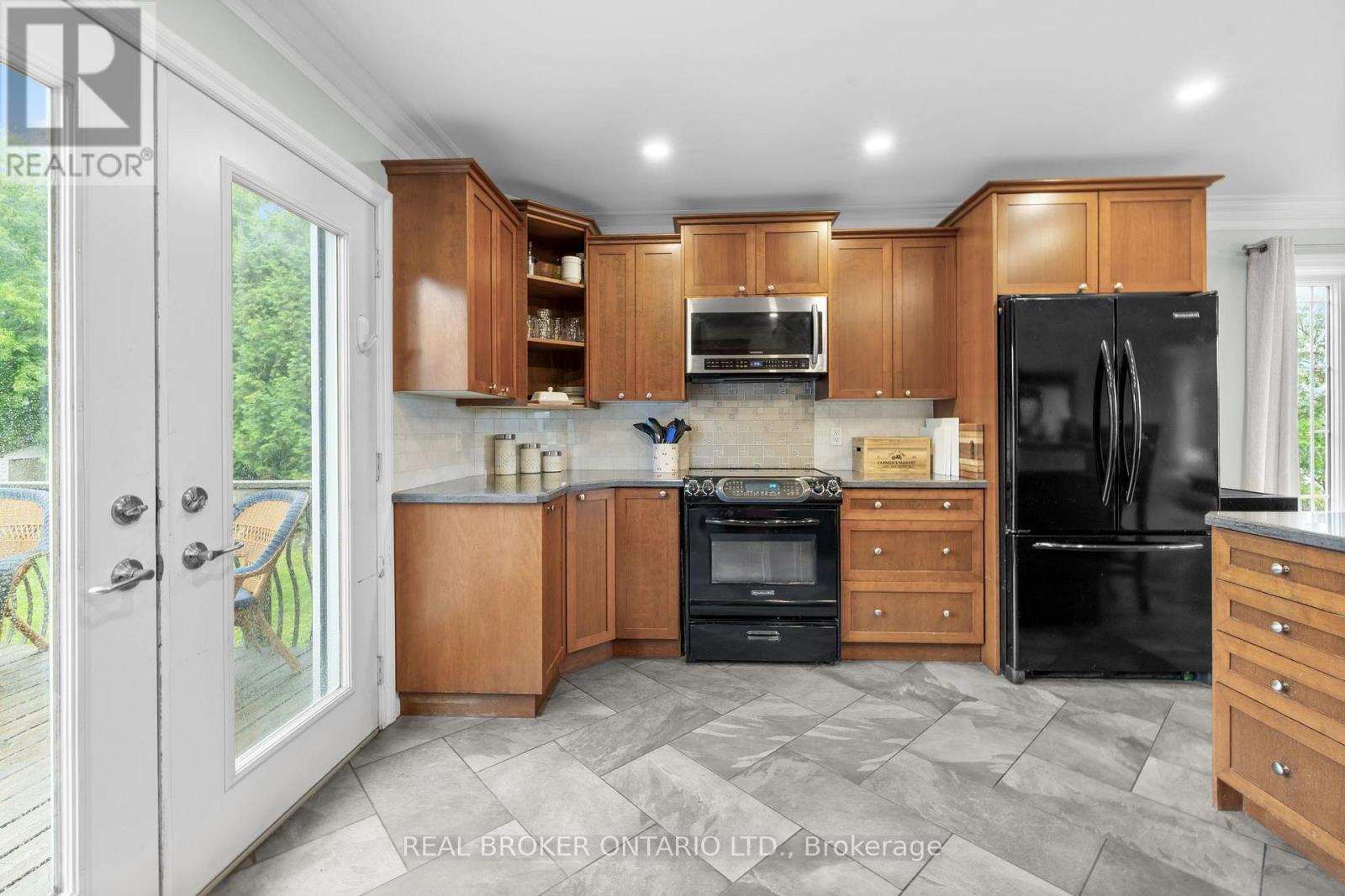 1919 STAGECOACH ROAD, Ottawa. Luxury613. By Peter Sagos - Image 10