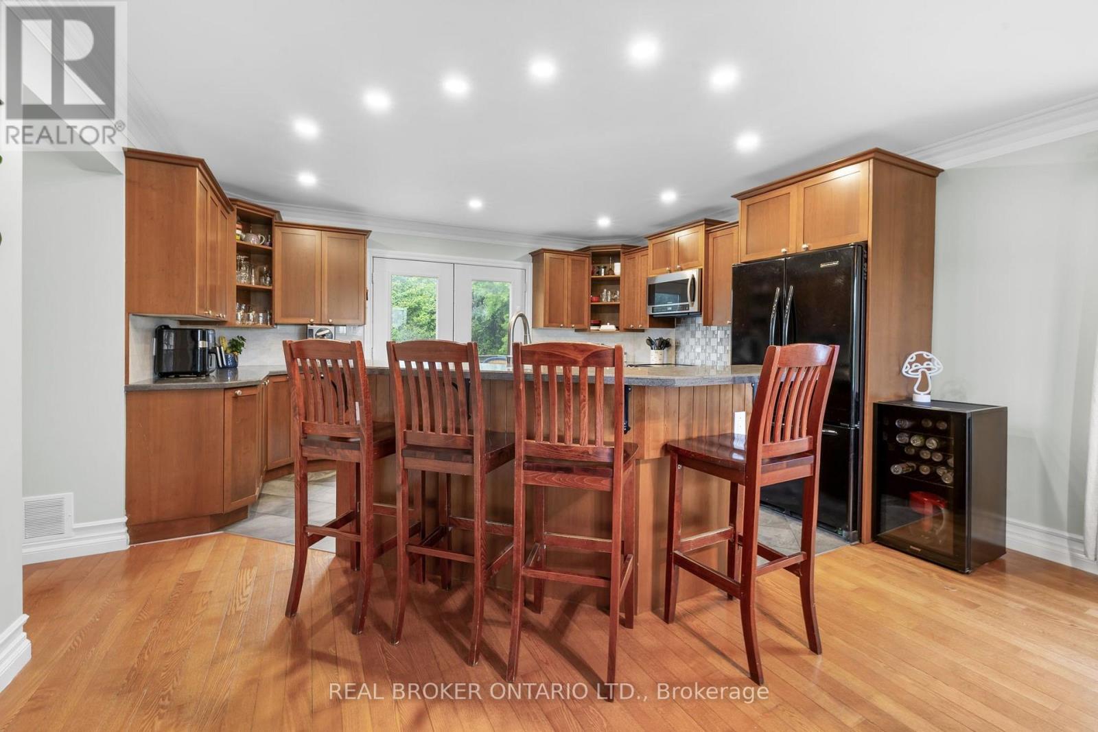 1919 STAGECOACH ROAD, Ottawa. Luxury613. By Peter Sagos - Image 12