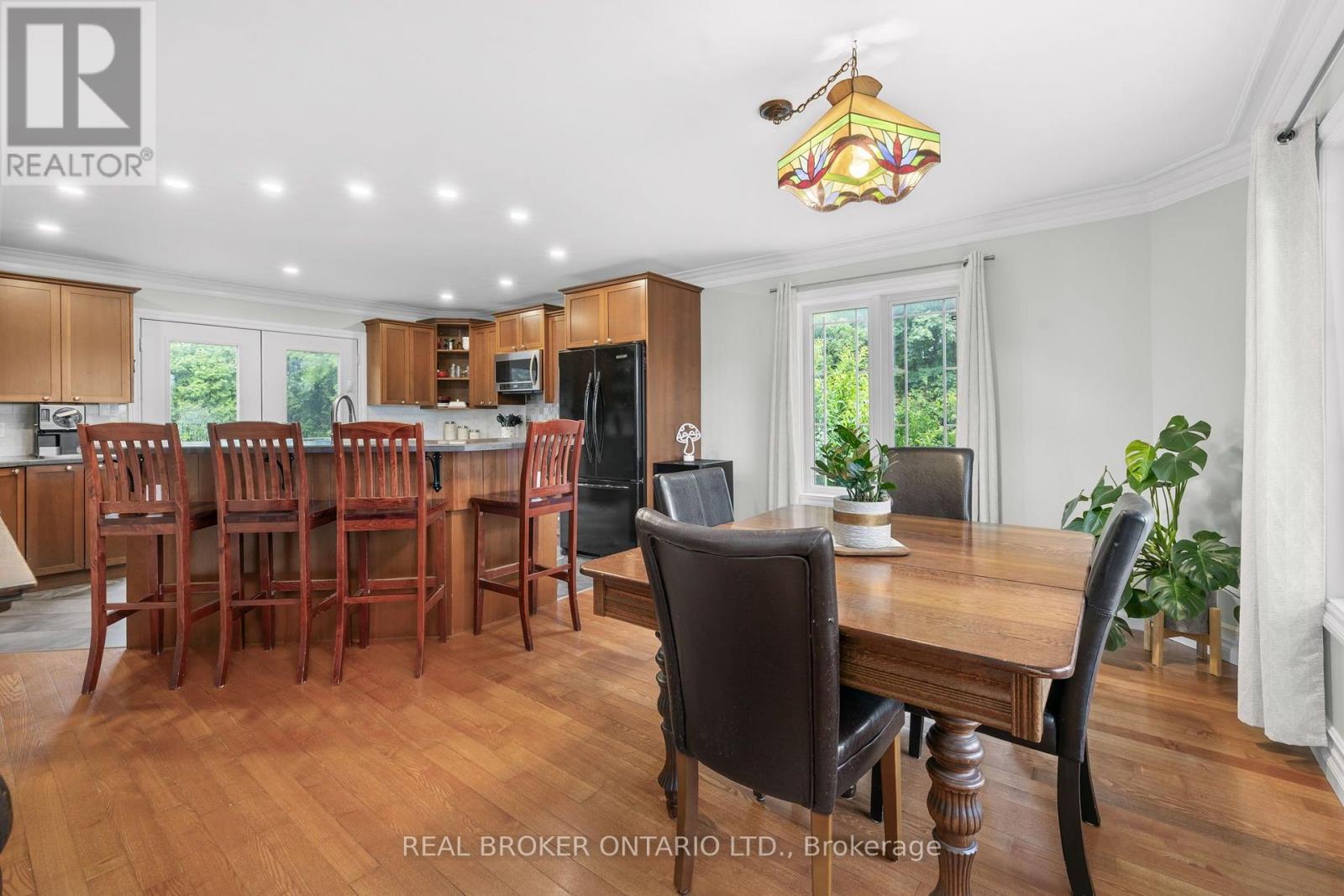 1919 STAGECOACH ROAD, Ottawa. Luxury613. By Peter Sagos - Image 13