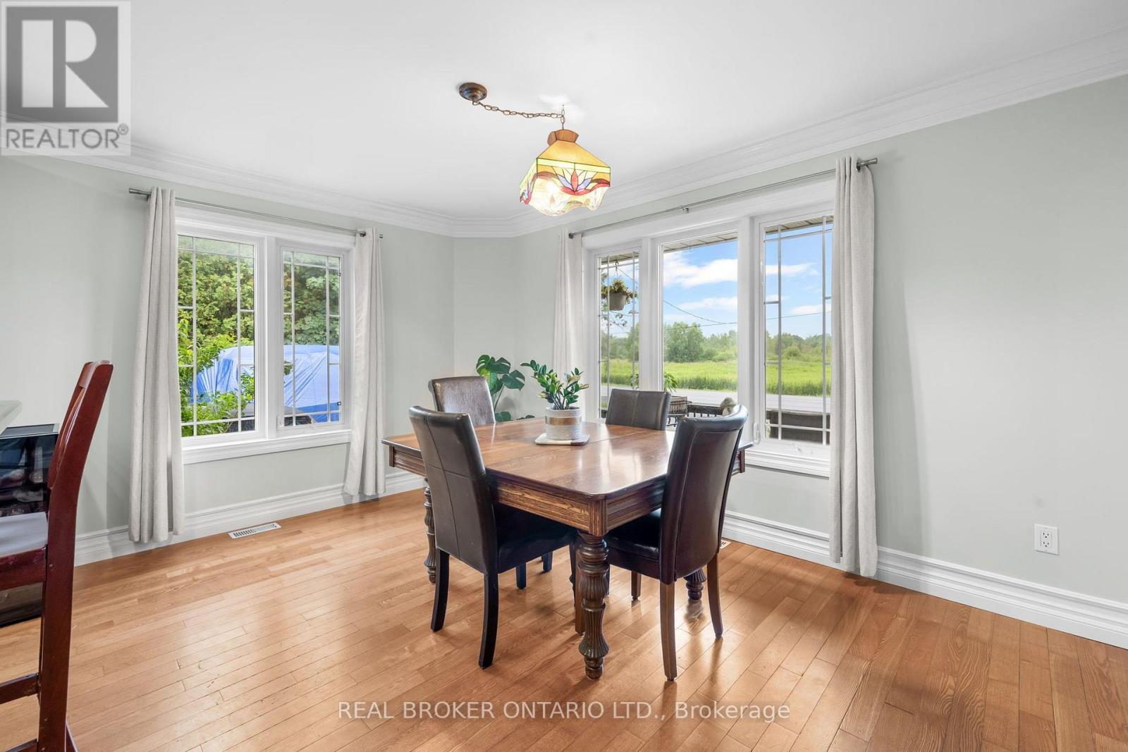 1919 STAGECOACH ROAD, Ottawa. Luxury613. By Peter Sagos - Image 14