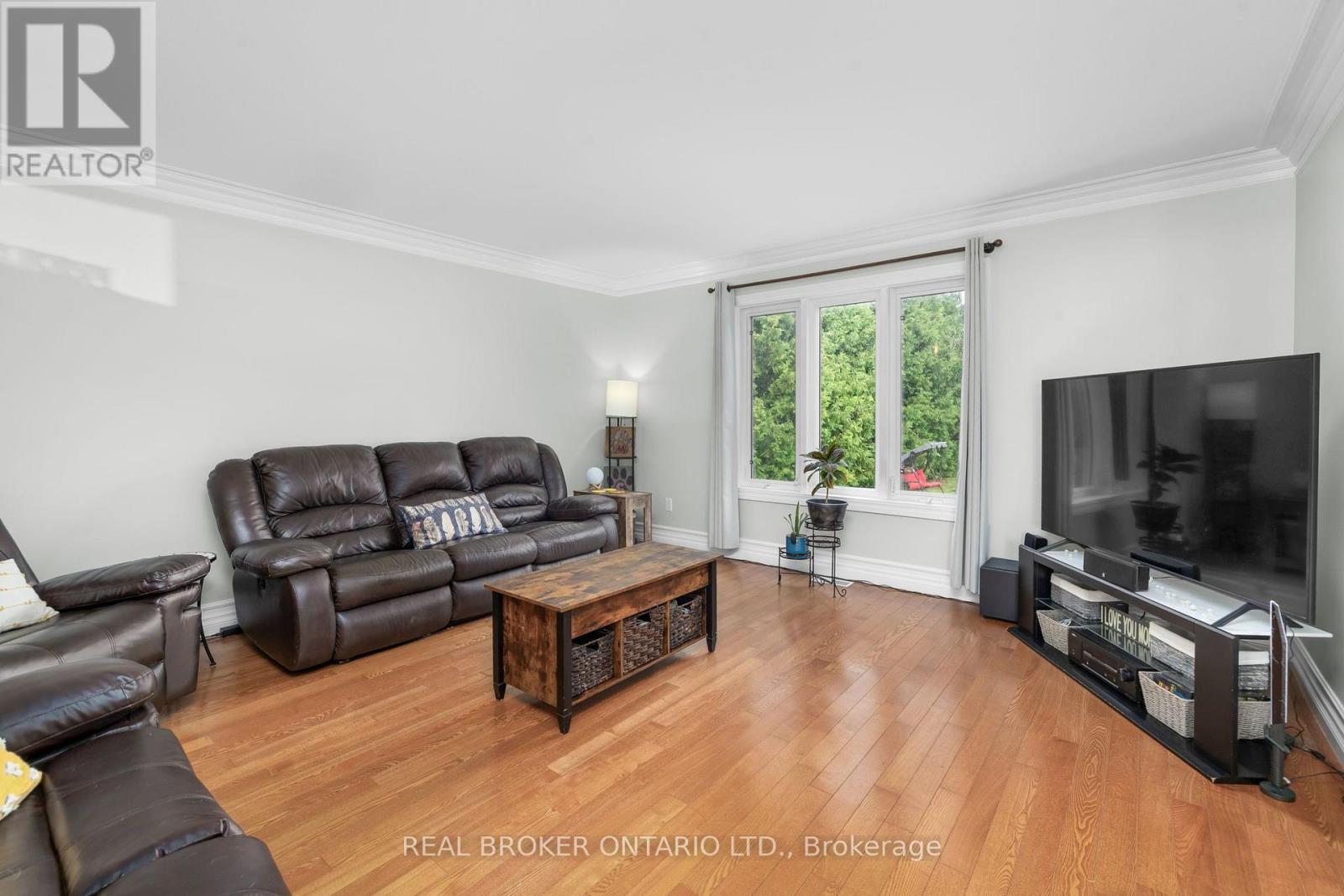 1919 STAGECOACH ROAD, Ottawa. Luxury613. By Peter Sagos - Image 7