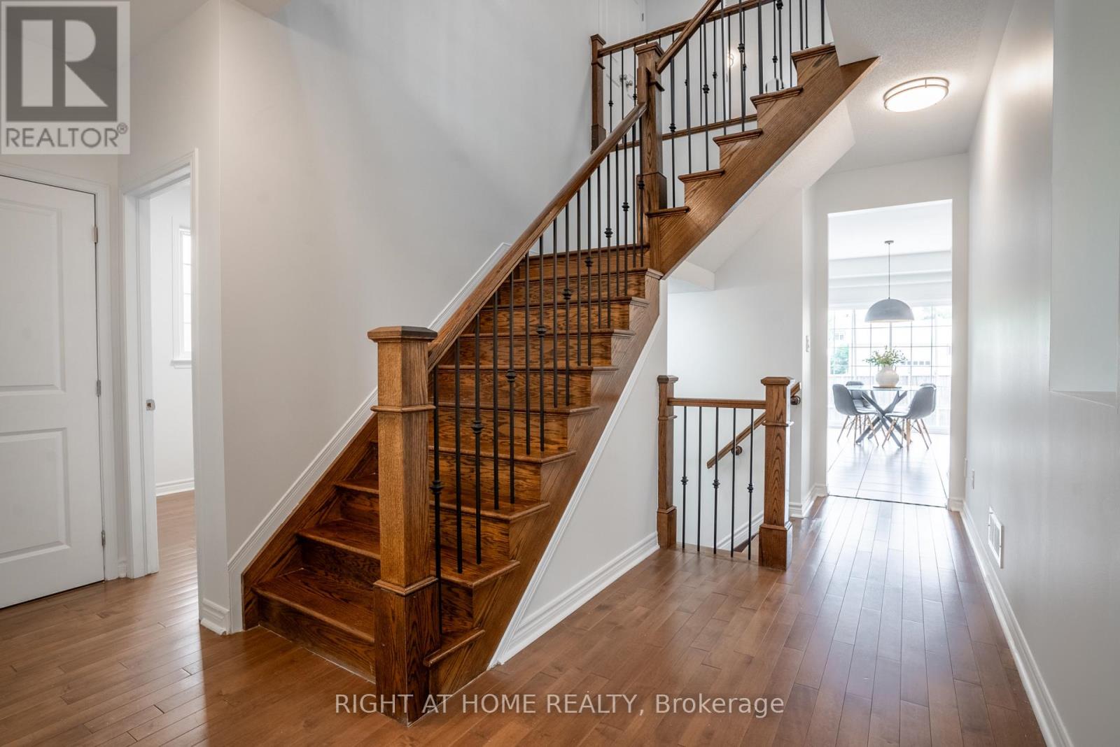 106 SUNITA CRESCENT - 13