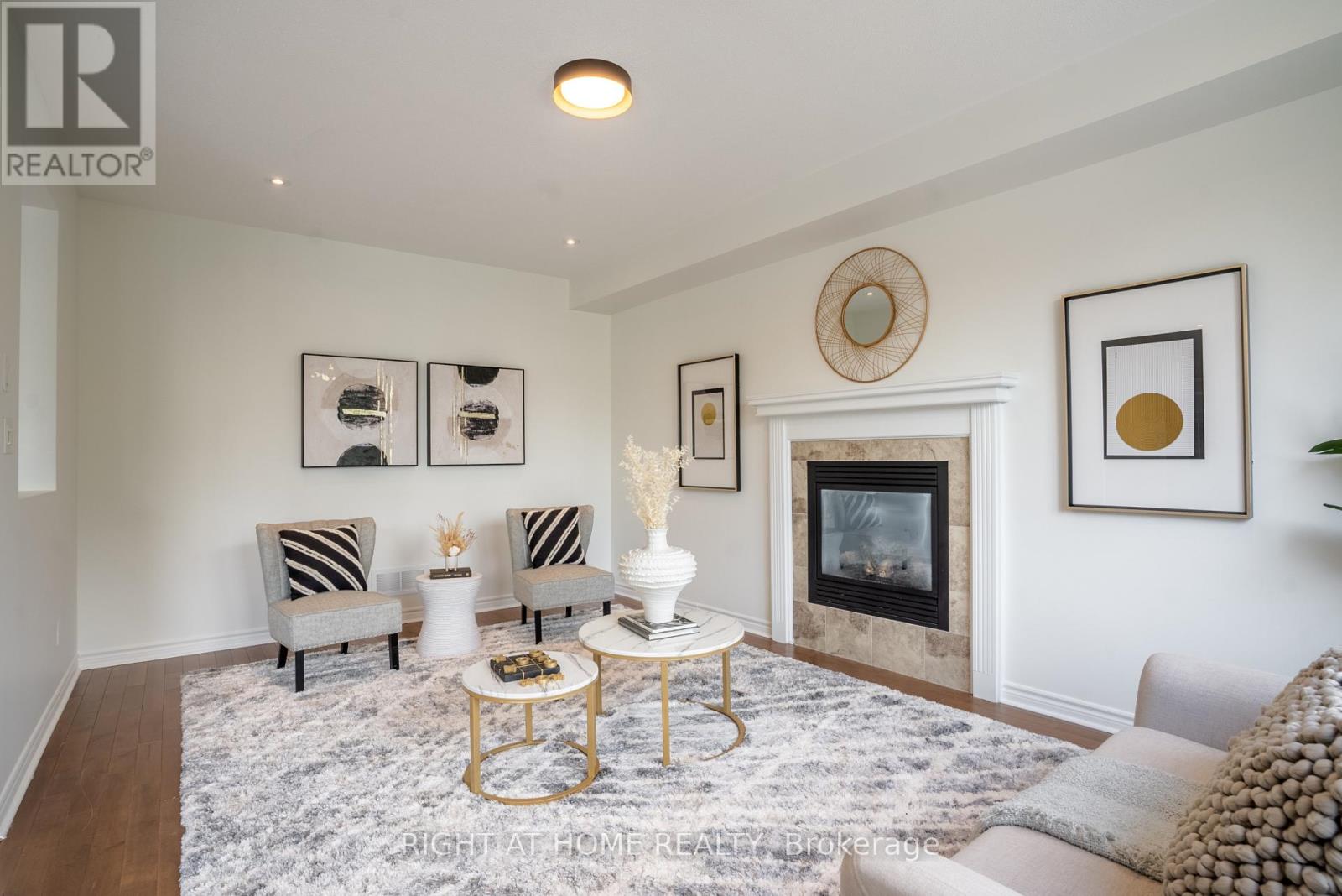 106 SUNITA CRESCENT - 19