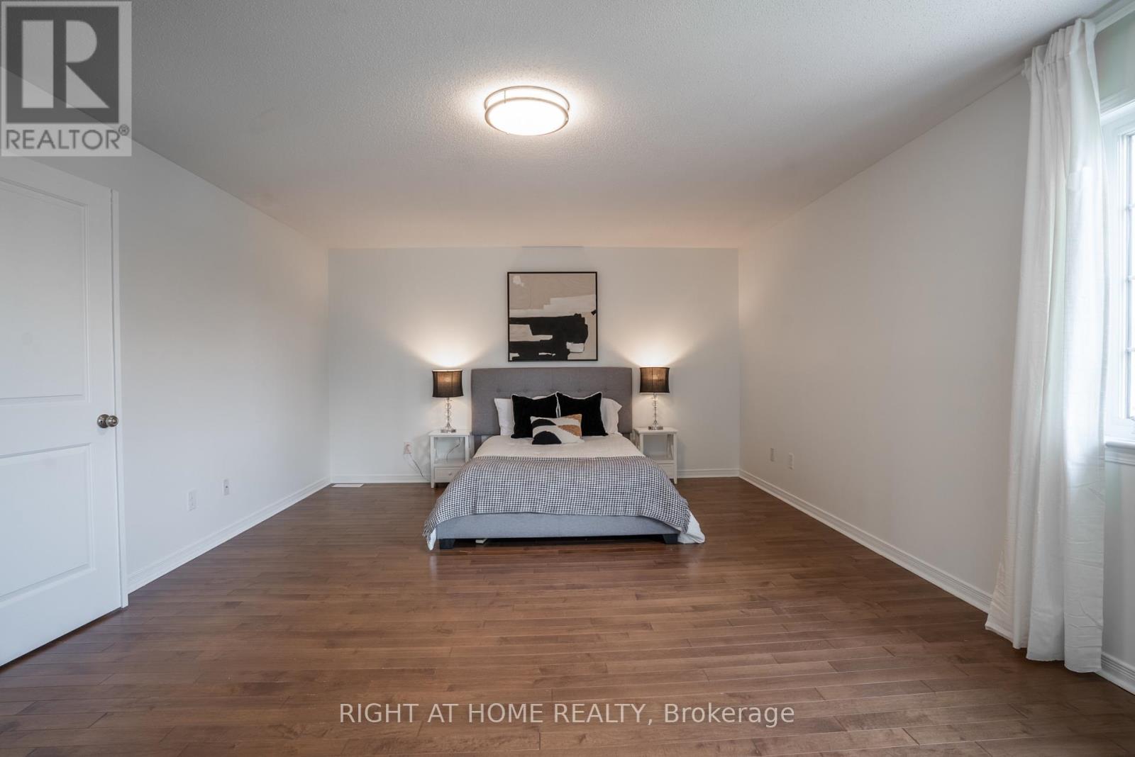 106 SUNITA CRESCENT - 21