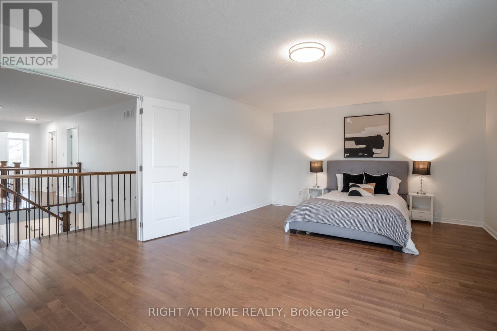 106 SUNITA CRESCENT - 22