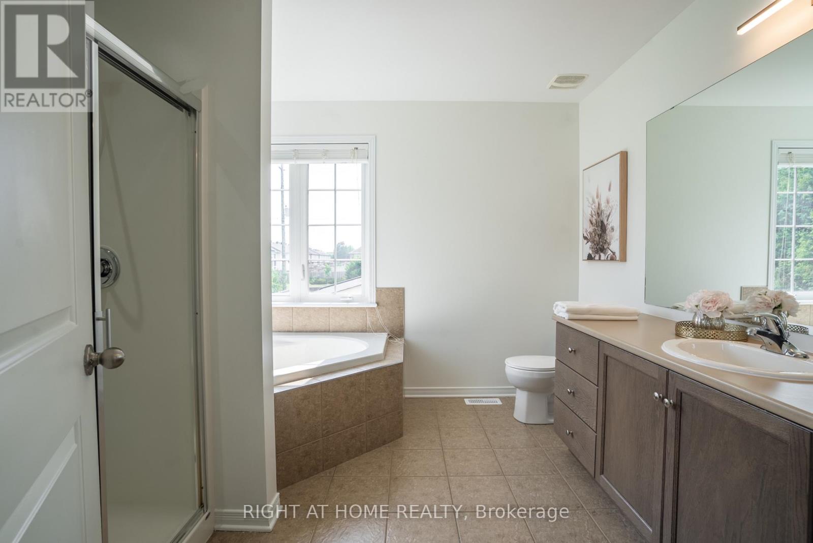 106 SUNITA CRESCENT - 25