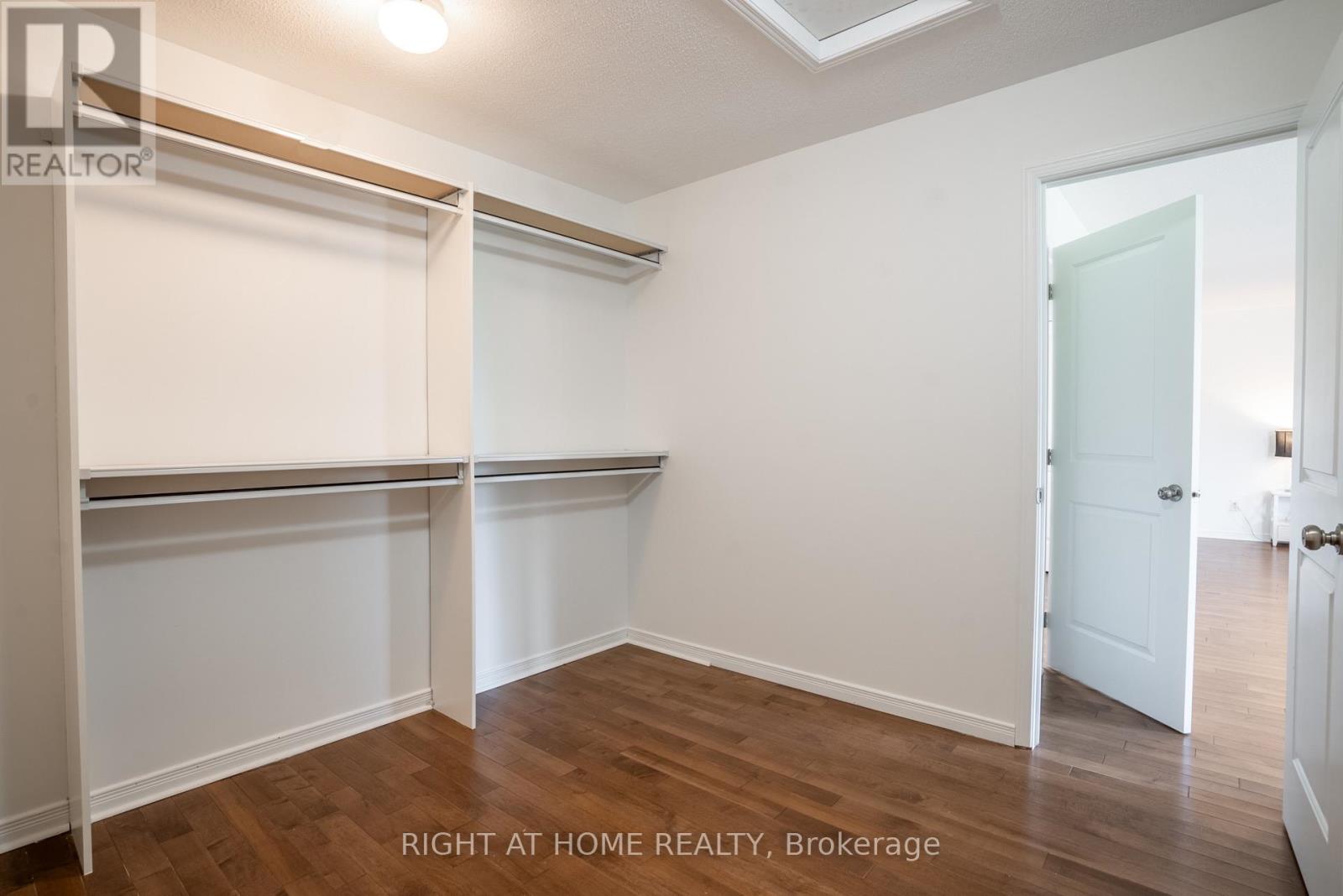 106 SUNITA CRESCENT - 28